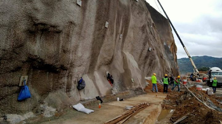 Carretera Real del Monte-Huasca: Ante riesgo de deslave por las lluvias, esto hacen las autoridades
