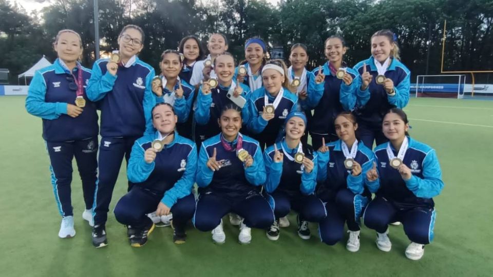 Invictas las chicas guanajuatenses son tricampeonas en hockey sobre pasto.