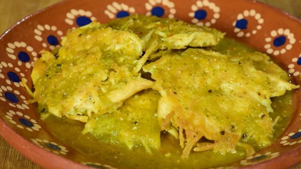 Tortitas de pollo en salsa verde caseras