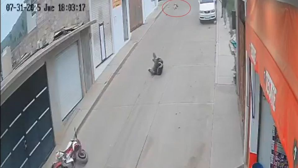 Ambos resultaron lesionados y fueron trasladados a un hospital para su atención médica

