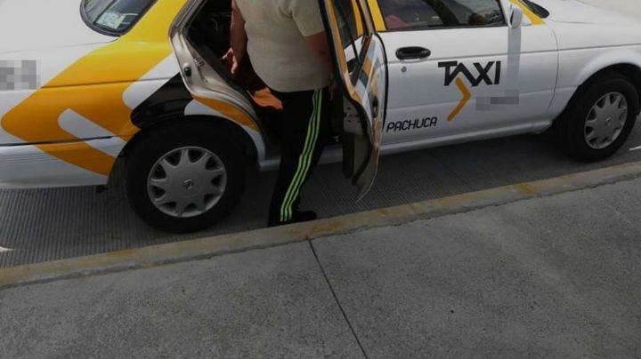 Cuatro colchones, refrigerador y lavadora: taxi de Pachuca causa sensación por carga