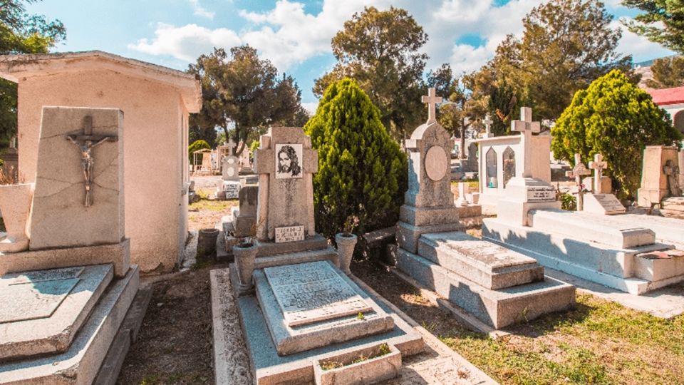 Usuarios acusan que es frecuente encontrarse con santería