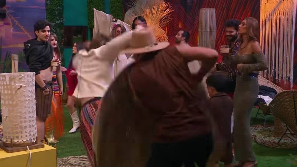 Quieren al conductor fuera de la competencia.