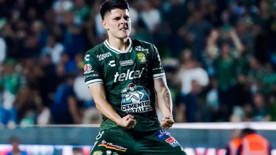 Daniel Arcila festejó así si gol.