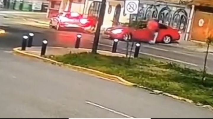 En solo 20 segundos le roban coche a mujer, en León |VIDEO