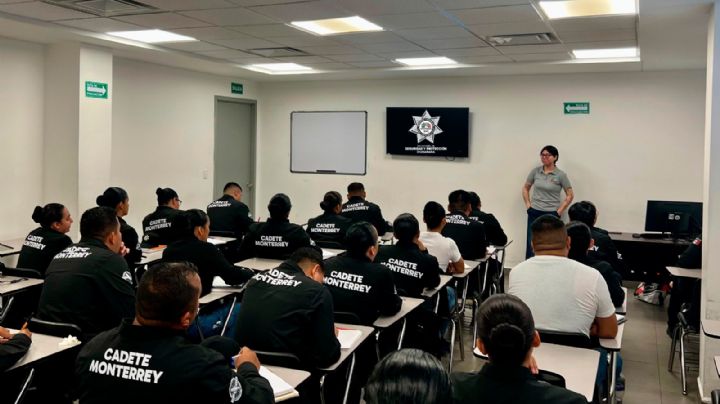 Capacitan a cadetes y policías de Monterrey rumbo al Mundial de Fútbol
