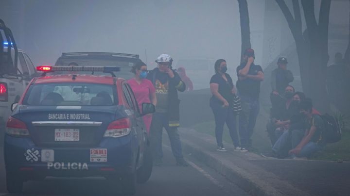 Extinguen incendio en Iztacalco tras más de una hora activo