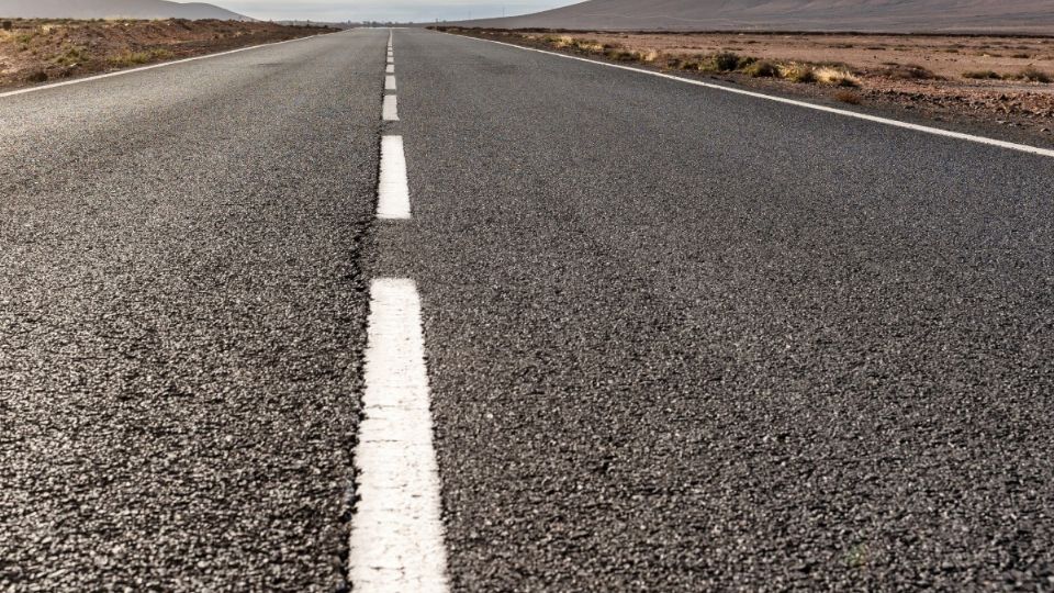 El mandatario estatal ha destinado 128 millones de pesos a la ejecución de obras carreteras