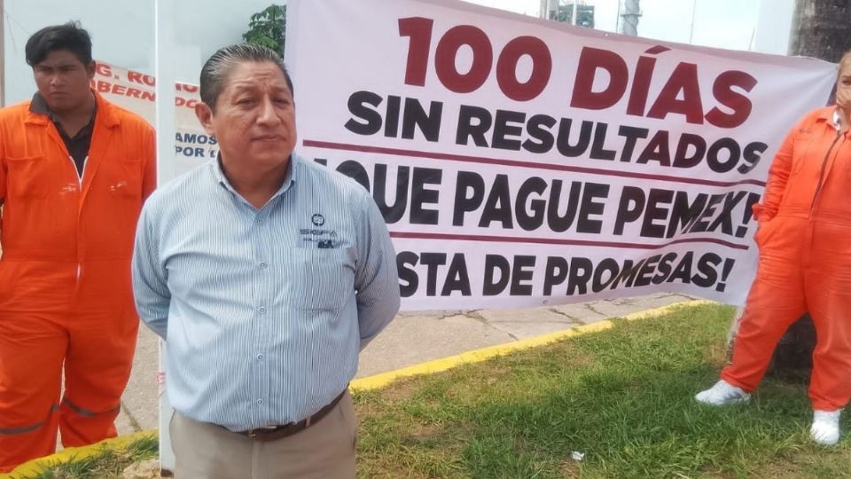 Contratistas cumplen 100 días en plantón por adeudos millonarios de Pemex en Minatitlán