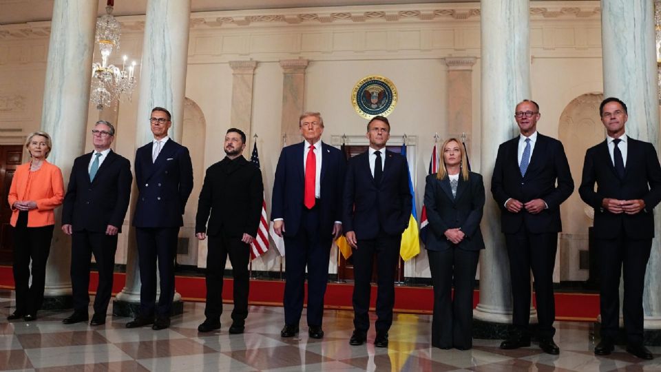Reunión del presidente de EU, Donald Trump y líderes europeos que arropan a Volodimir Zelenski
