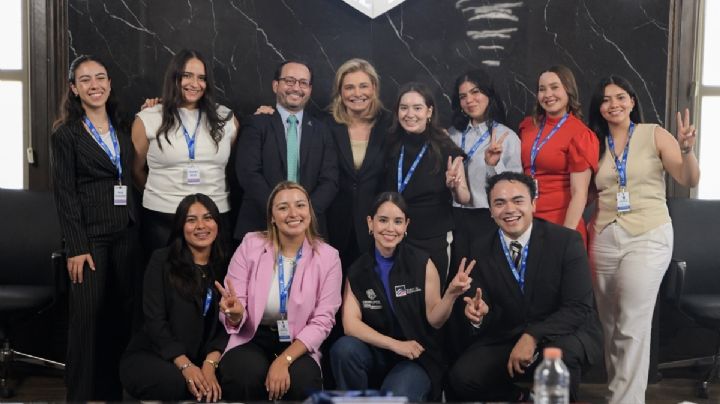 Chihuahua envía 9 estudiantes becados a Washington D. C.