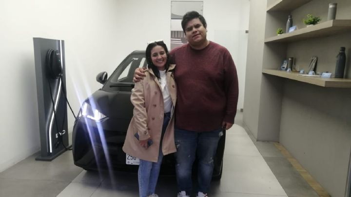 Por ahorro de gasolina, voltearon hacia autos eléctricos