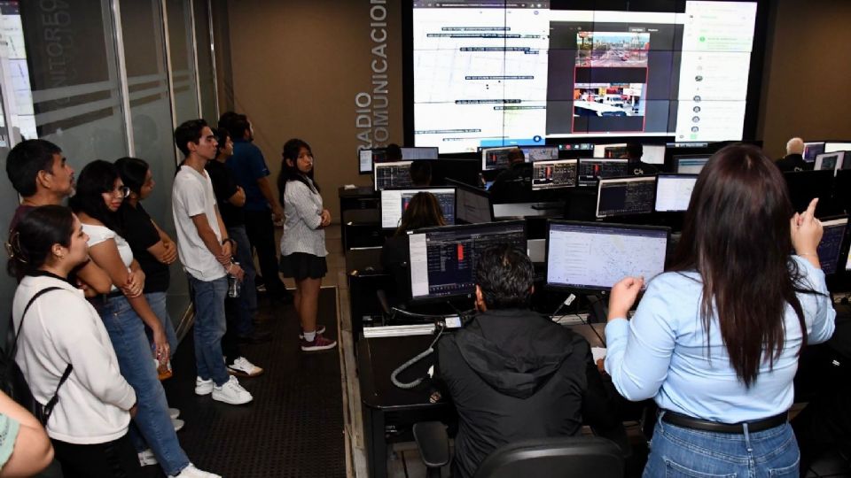 En la reunión los jóvenes preguntaron inquietudes relacionadas con la seguridad.