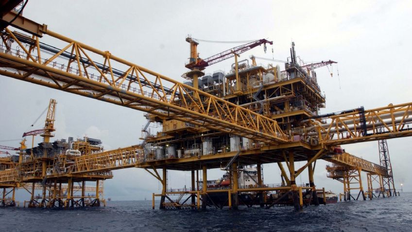 Si no mejora su desempeño, Pemex obliga a mayores recortes o más recaudación: Banamex