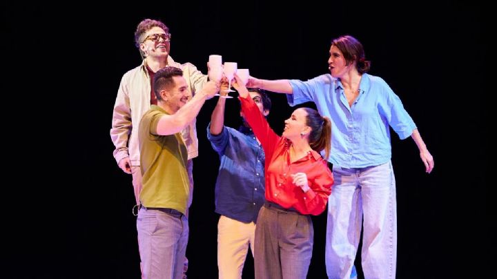 “Somos nosotros”: una comedia romántica que cuestiona la monogamia desde el teatro | Exclusiva