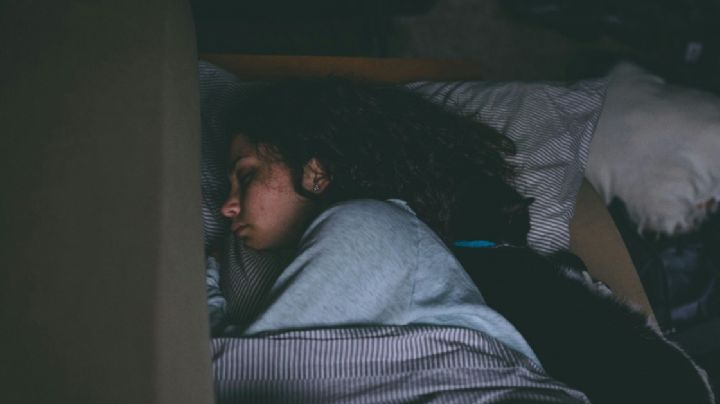 Uso del teléfono celular altera el ciclo del sueño: especialista de la Universidad de Guanajuato