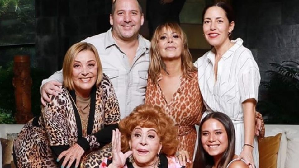 Alejandra Guzmán podría asumir esa función