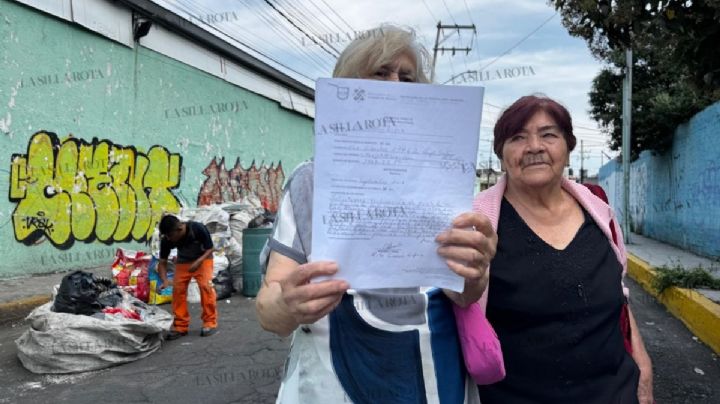 Iztapalapa: adultas mayores ganan juicio para que alcaldía recoja la basura de su calle