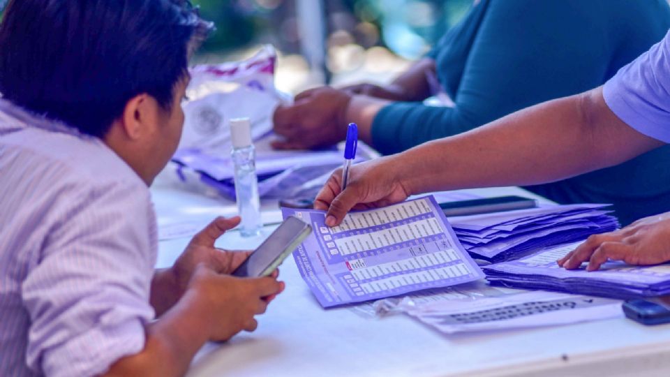 La rescisión de su contrato se las dieron a conocer por medio de una llamada telefónica