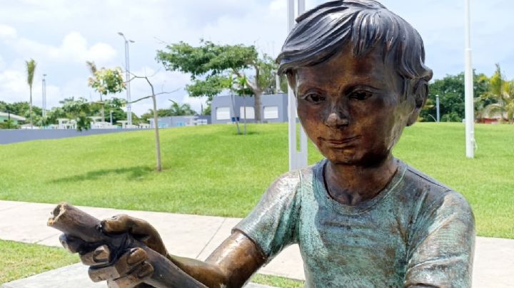 A un mes de su reinauguración, vandalizan estatua del Niño Pescador en Boca del Río