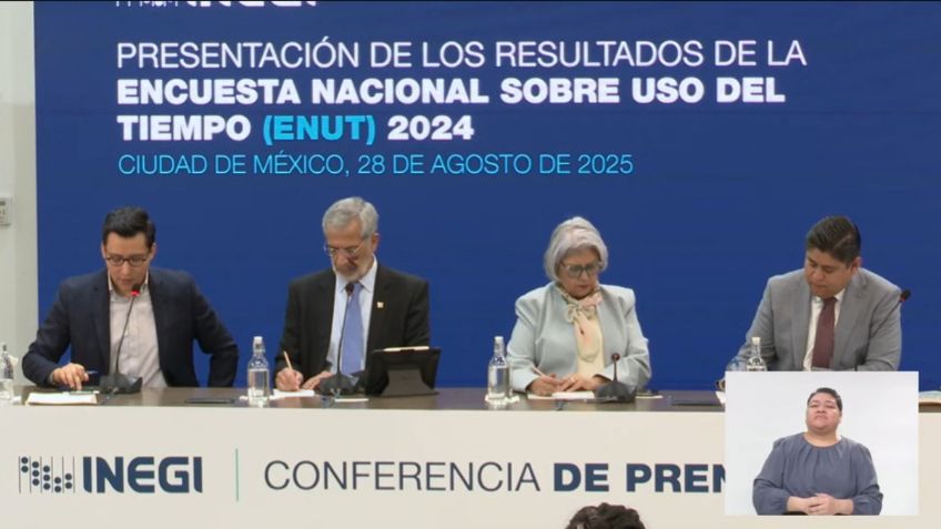 INEGI: Por cada hora que las mujeres dedican al hogar, los hombres canalizan solo 25 minutos