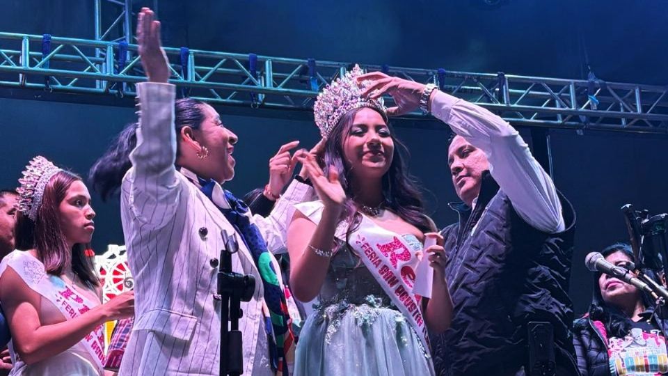 Los festejos patronales iniciaron con la coronación de la reina