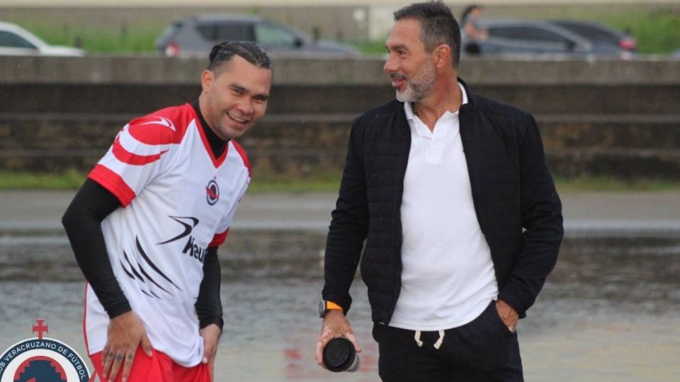 El 'Gullit' Peña estuvo en los Tiburones del Veracruz en 2020.