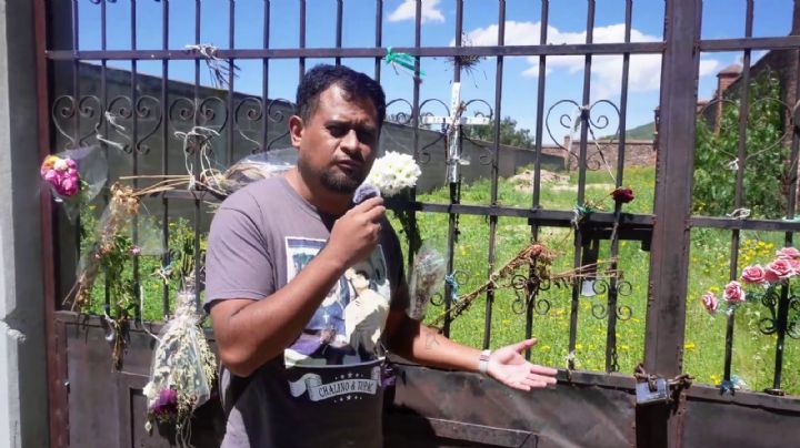 Youtubers visitan la fosa común de Pachuca donde están los cuerpos sin reclamar | VIDEO