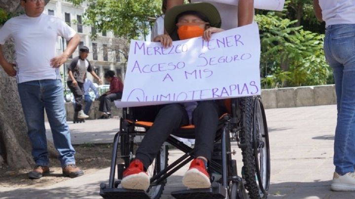 Protestan en Oaxaca para exigir medicamentos y quimioterapias