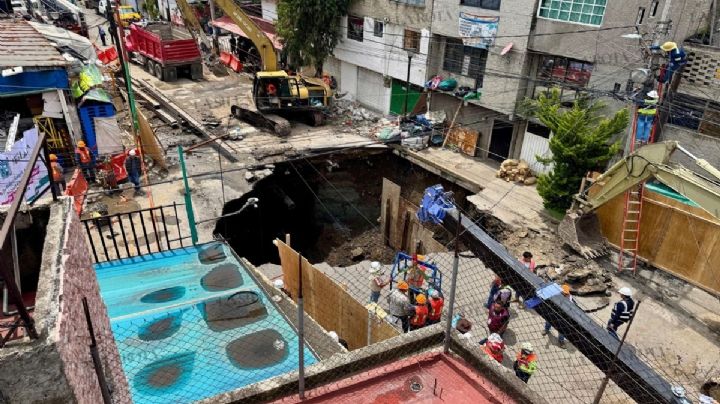 “Sentimos cómo tronó la tierra”; familias de Iztapalapa, desalojadas por socavón en la Renovación