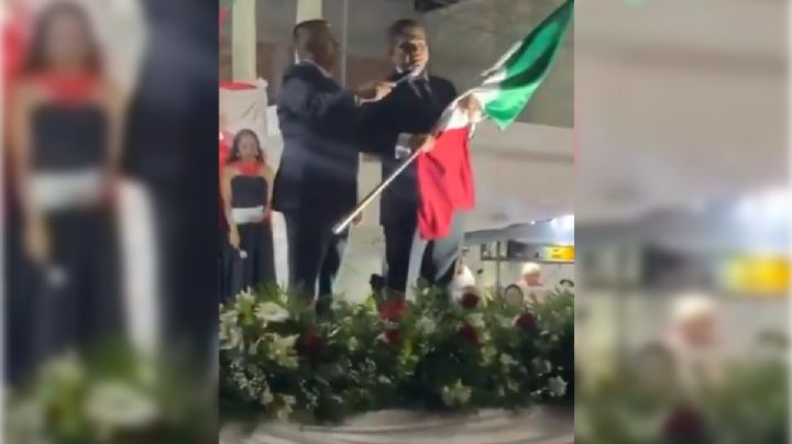 Viva Josefa Ortiz... ¿De Pinedo? Se equivocó un alcalde de Morena al dar El Grito