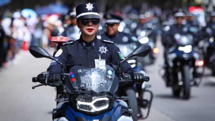 Policía de León destaca en el 215 Desfile Cívico Militar