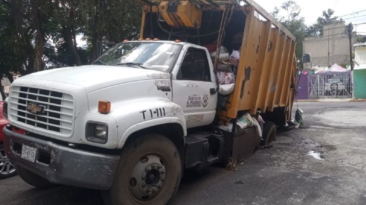 Cae camión de basura en socavón en la GAM; van 3 casos en 3 días