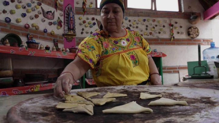 Ellas cocinan, ellos firman: la cocina como campo de batalla de género