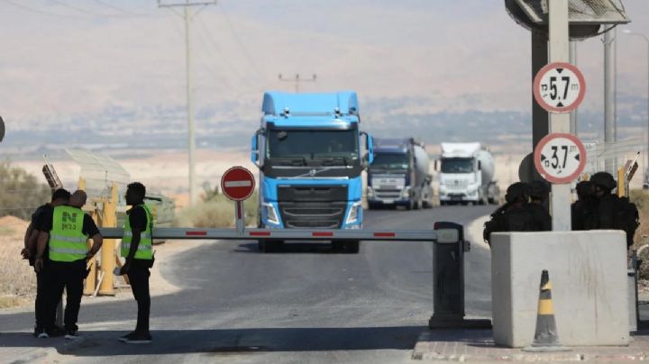 Dos israelíes murieron tras el ataque por un conductor de camión de ayuda humanitaria para Gaza