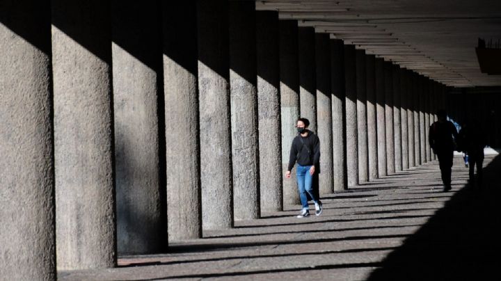 Economía mexicana cae por segundo mes en agosto; analistas advierten posible recesión