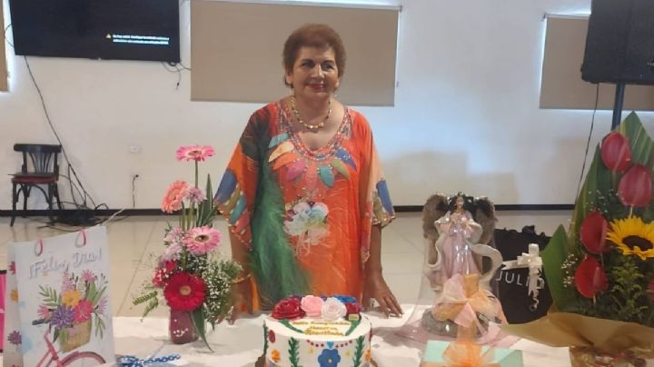 Homenajean a maestra de Xalapa, Rosalinda Irene Galindo: 50 años de servicio a la educación