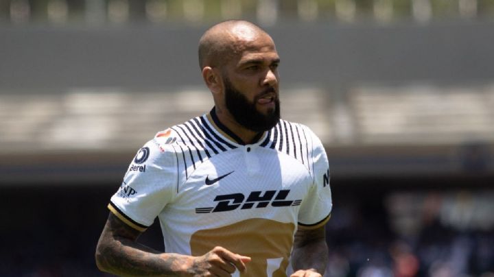 Pumas gana a Dani Alves por daños y perjuicios: Marca de él se hunde