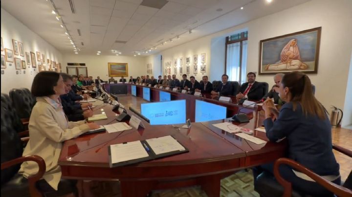 Tope a gasolinas evita incertidumbre en hogares y empresas; gasolina regular abajo de 24 pesos: Sener