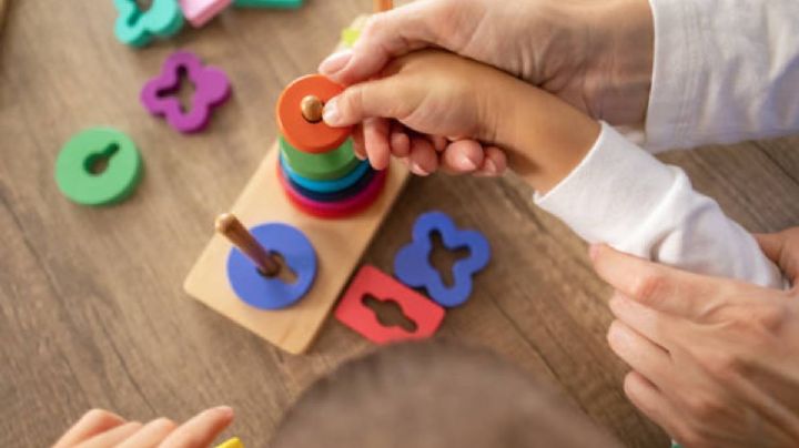 Trump relaciona Tylenol con autismo, pero expertos lo desmienten