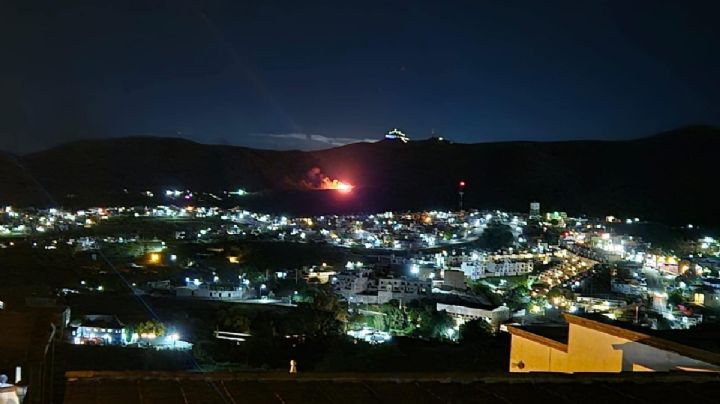 Arde de nuevo la noche de este lunes el tiradero municipal de Guanajuato capital