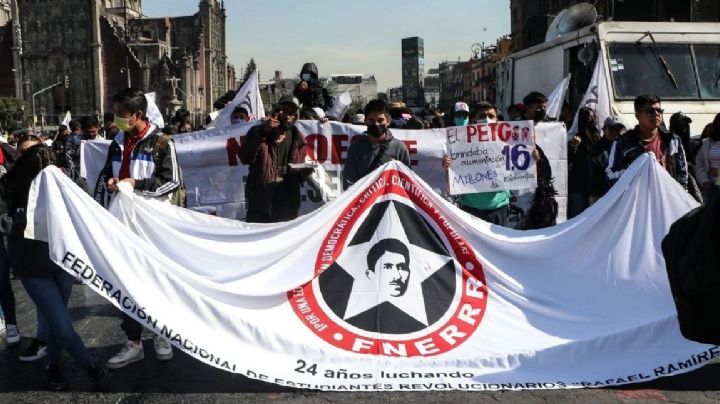 Estudiantes de Oaxaca exigen audiencia con Sheinbaum y acusan represión del gobernador Jara