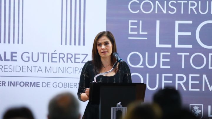 Se aleja Ale Gutiérrez del color azul en su Informe de Gobierno