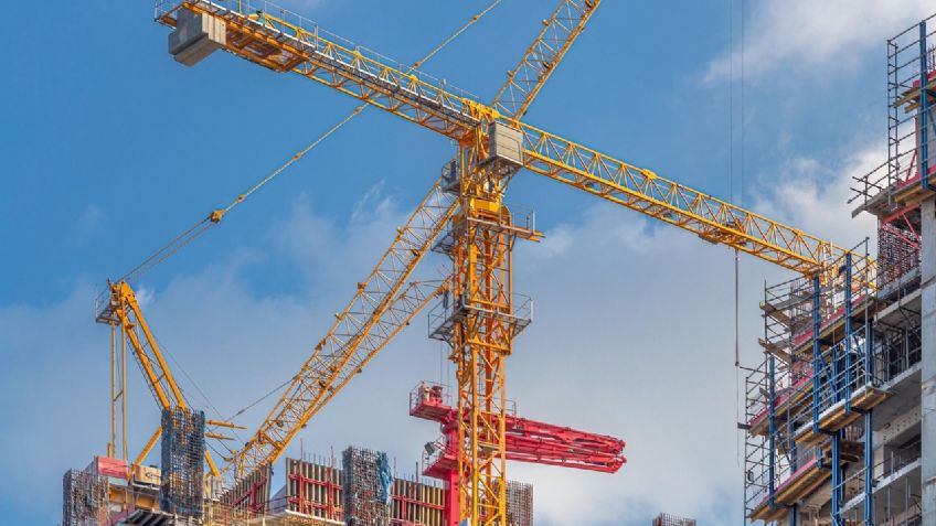 Gastos de la IP en construcción y maquinaria registran 11 meses consecutivos de caídas