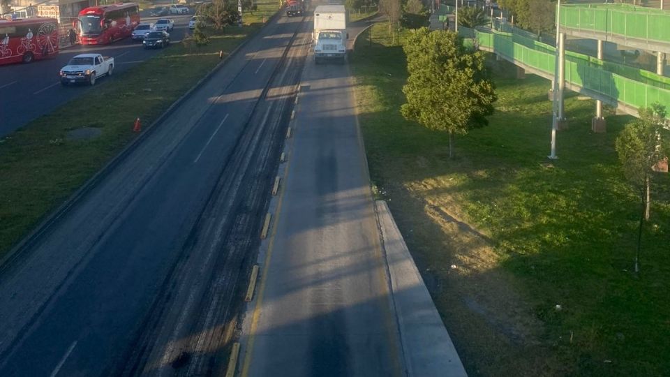 En aproximadamente 800 metros se hace reencarpetamiento