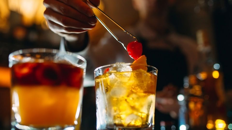 Recuerda tomar con medida, designar un conductor y disfrutar del espectáculo