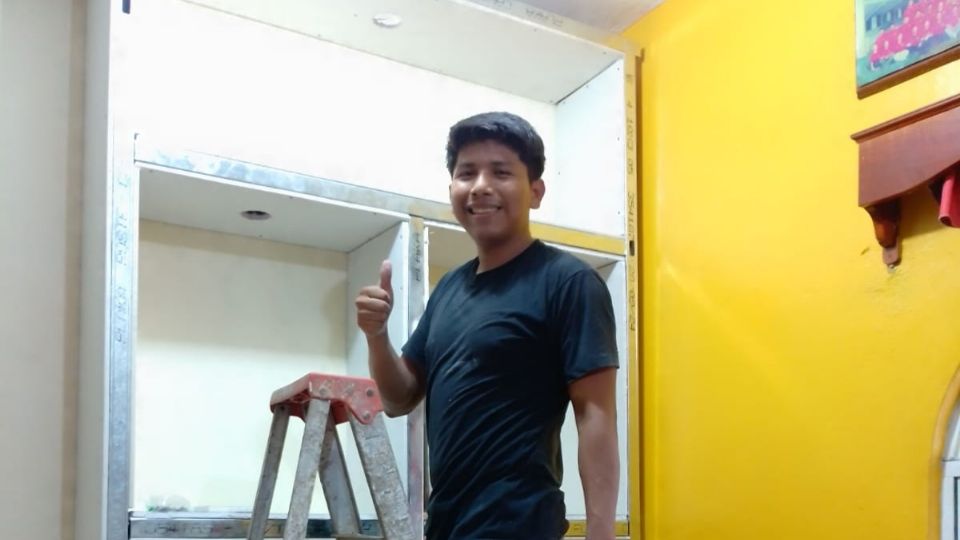 Daniel ofrece trabajos de fontanería en Facebook para atender a su hijo en Torre Pediátrica de Veracruz