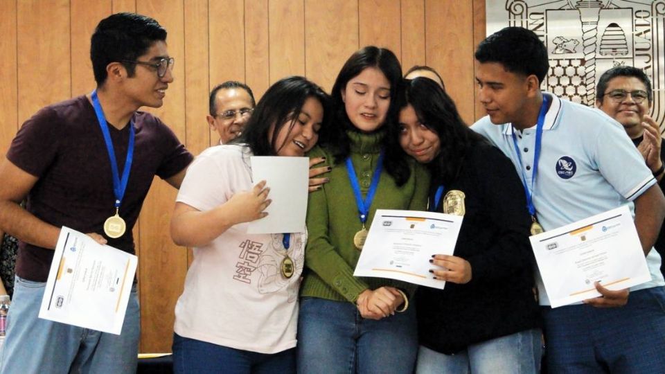 Los estudiantes competirán en la Olimpiada Nacional de Biología 2025 del 10 al 13 de noviembre en el estado de Oaxaca.
