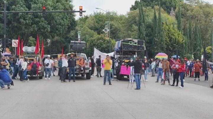 Ambulantes de la “28 de Octubre” bloquean Centro Histórico de Puebla y exigen justicia por asesinatos