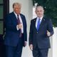 "Sí llamé 'jodidamente loco' a Netanyahu; pero trabajo bien con él", reconoce Trump
